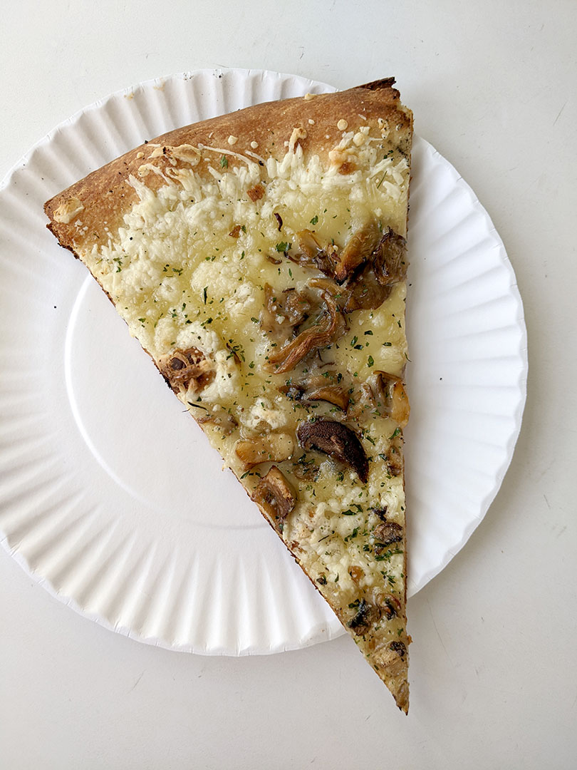 Screamer's Pizza 10.10.22